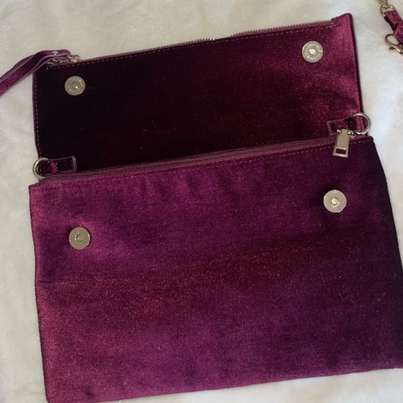 Ashro Burgundy Clutch with Tassel - Picture 13 of 15